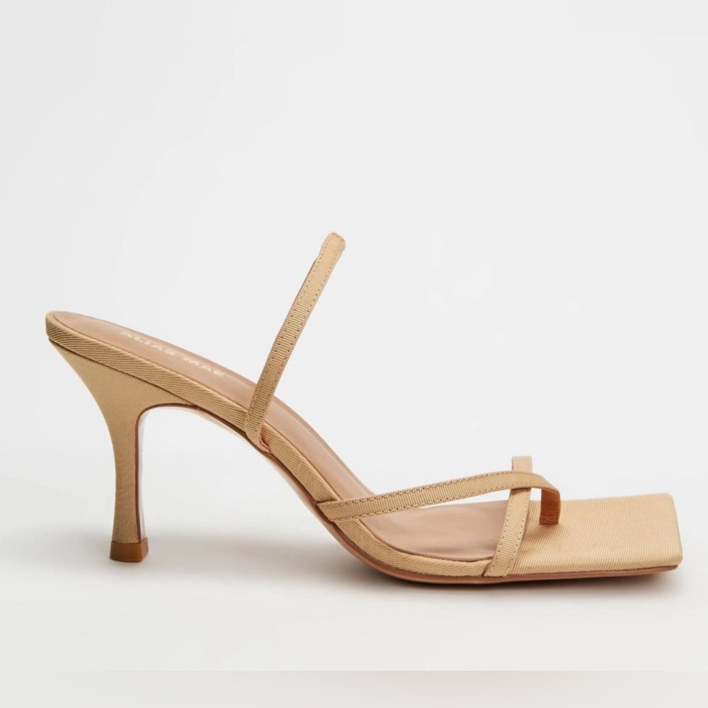Alias Mae Fleur Sandal Heels in Natural SZ 40
